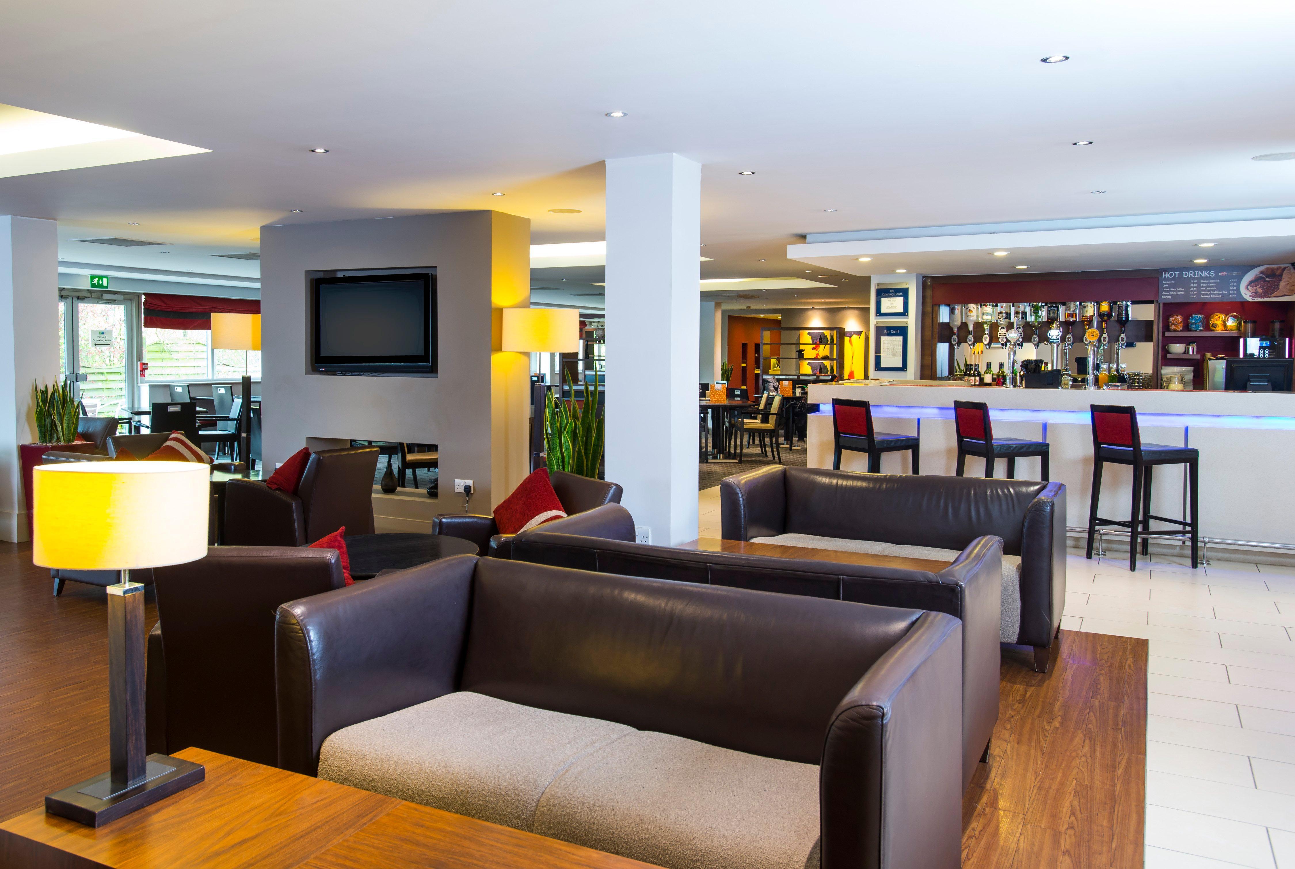 Holiday Inn Express Northampton - South By Ihg Luaran gambar